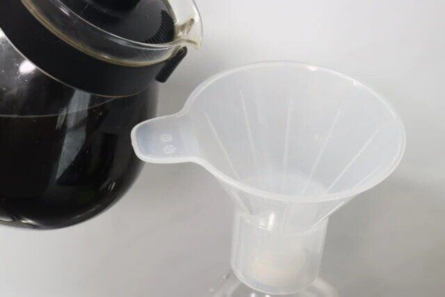 ダイソー 油こしにもなるろうと