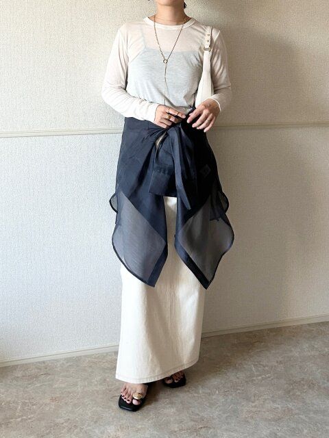 Style①透け感を活かして。シアーT×キャミのヘルシー重ね