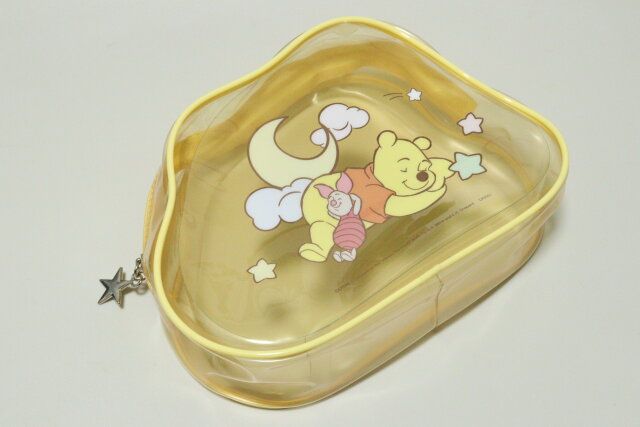 ダイソーのダイカットポーチ（くまのプーさん）DC9のビジュアル