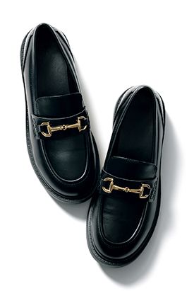 見た目より軽いジーユーのローファーで、保育園の発表会のお手伝いコーデ完成！ 秋のプチプラコーデ【最新号からちょっと見せ】の画像5