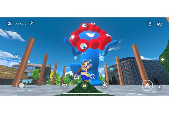 バーチャル会場内の様ざまな場所で出会える巨大ミャクミャク。アバターの体を動かして色んなポーズでスクショ撮影しておけば閉幕後も記念に残せます。