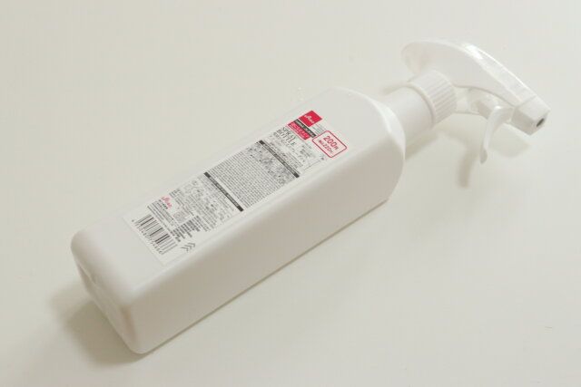 残量が見えるスプレーボトル デザイン