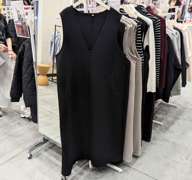 黒のストレッチライトジャンスカ