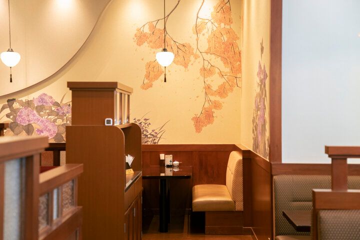 抹茶の深みと日本の伝統的な美しさを愉しむ和カフェ♪横浜「茶寮SiKi TSUBAKIYA」