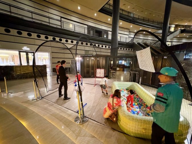 Family Fun Night with HAWKS アクティビティ