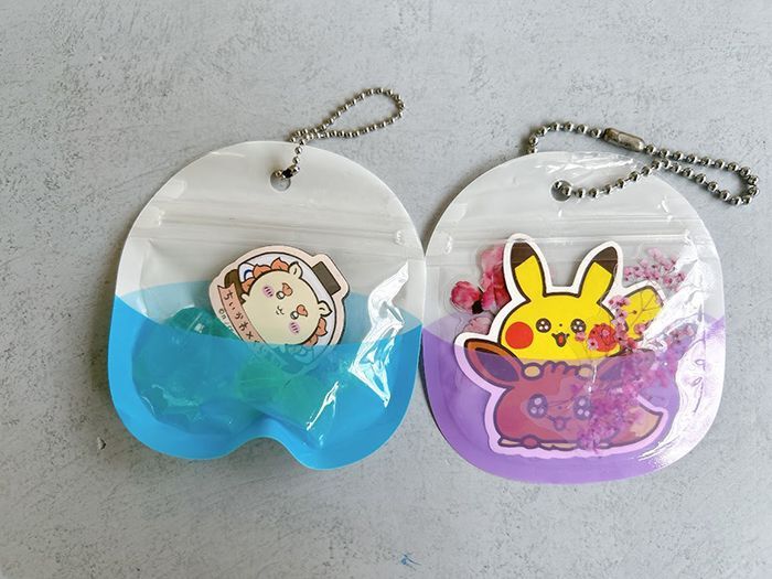 〈セリア〉もしかしてあの形…！？小さすぎるジップバッグは、絶対に使ってみたくなる神アイテムでした！