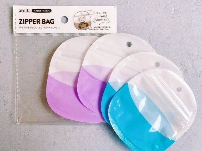 〈セリア〉もしかしてあの形…！？小さすぎるジップバッグは、絶対に使ってみたくなる神アイテムでした！