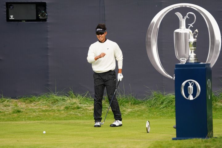 グリーンなのにウェッジで打つのはなぜ？男子プロが実践するパットの裏技