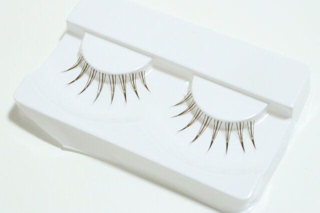 セリア LJ つけまつげ 03 ヨジャドル ブラウン 