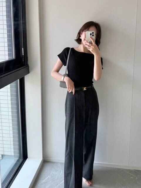 2025gu女性おすすめリブニットボートネックプルオーバーお手本コーデ