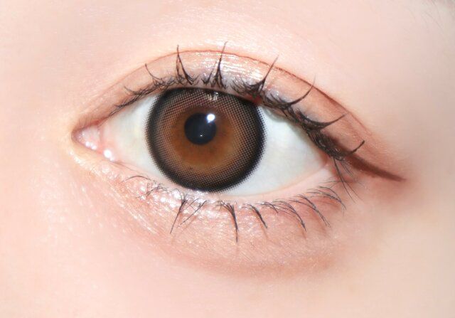 2aN ベターミーアイパレット 04ニューデイ メイク後