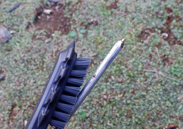 ダイソーのキャンパーにおすすめな泥落としブラシ
