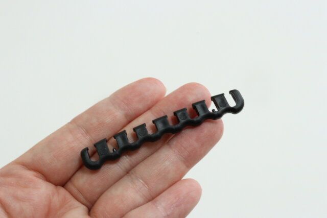 ダイソーのもつれをほどくブラシのパーツ