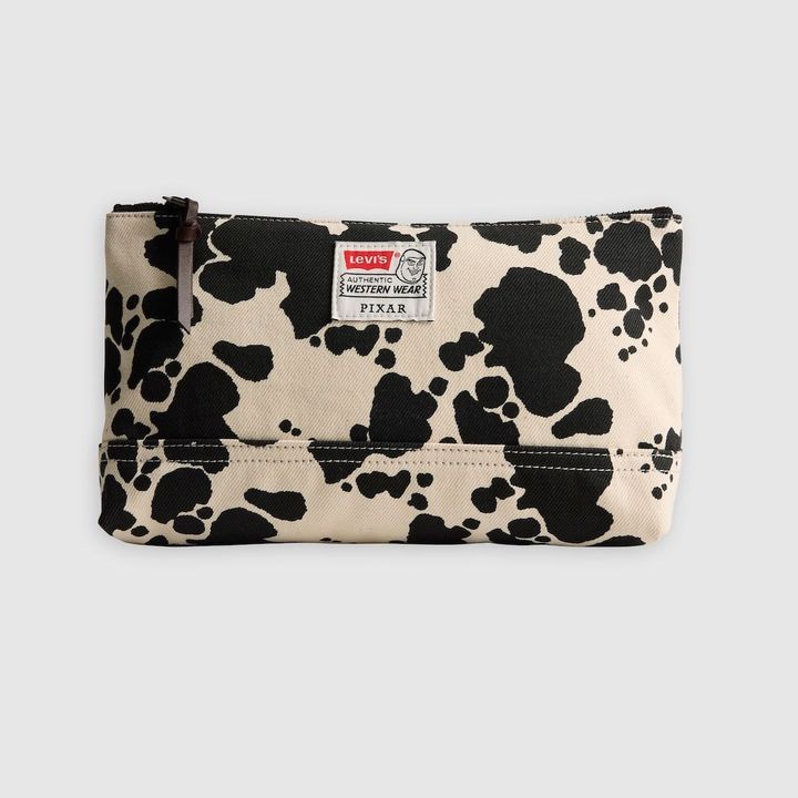 Levi’s® x Toy Story Cow Pouch ¥6,600