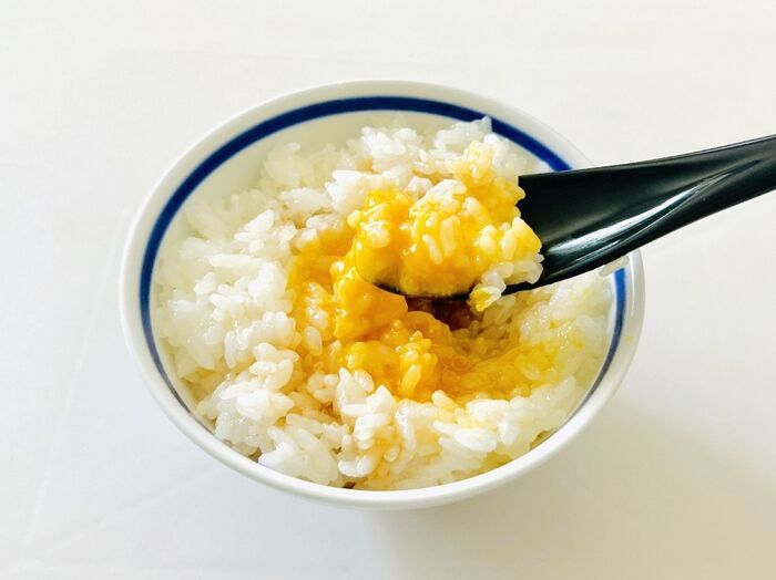 混ぜる順番を変えるだけで…！？卵かけごはんがめちゃウマになる驚きワザ【至極のTKG作ってみた】