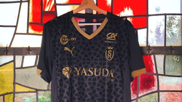 日本代表所属のフランス2部チーム、「ガラス模様」の優雅なユニフォームが現れる