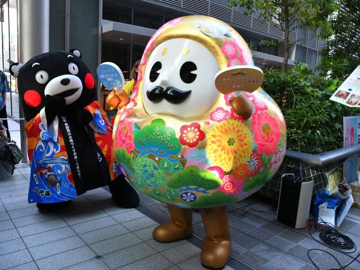 能登も応援するモン＝8月8日、東京都中央区