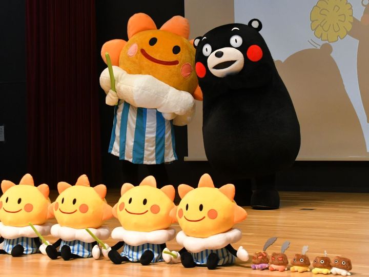 わたあめおいしそう……＝8月7日、東京都港区