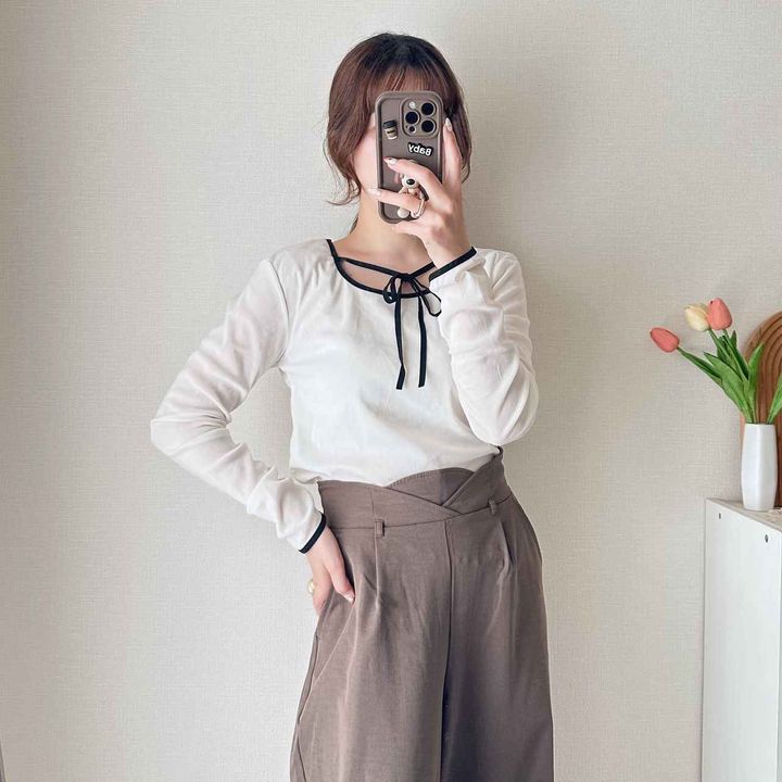 画像: ウエストの一癖デザイン