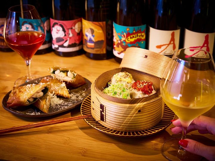 小伝馬町『timsum』の焼売３種盛り（「檸檬」、「マスタード」、「発酵唐辛子」）、春巻