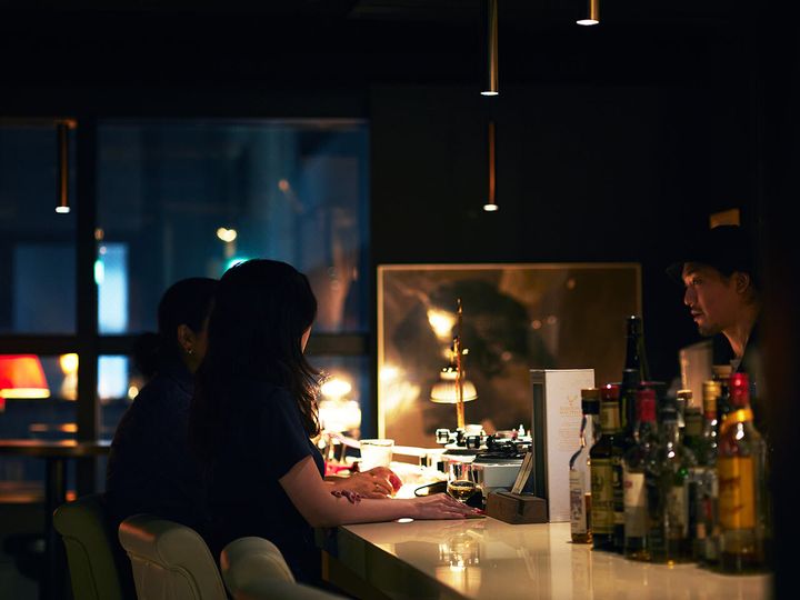 新日本橋『Bar SLIGHT』の内観