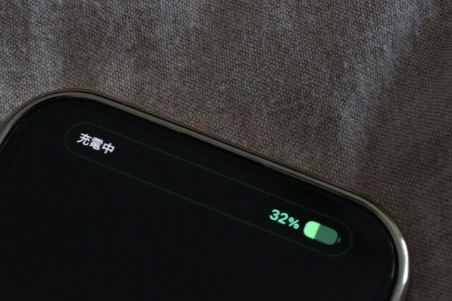 マグネットケーブル 充電