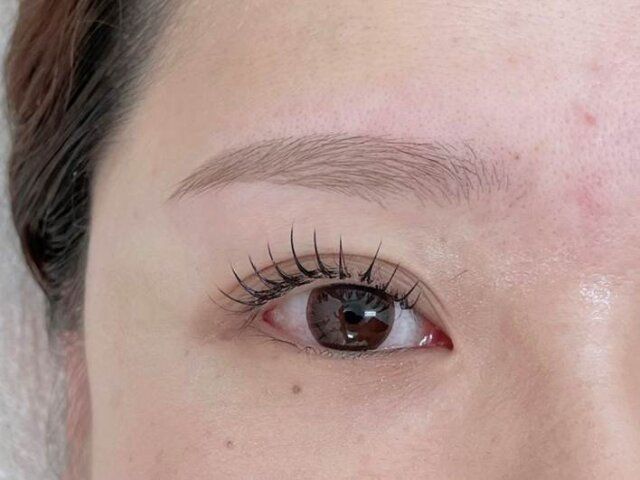 おすすめポイント②眉毛の形でアイメイクの方向性が決まる