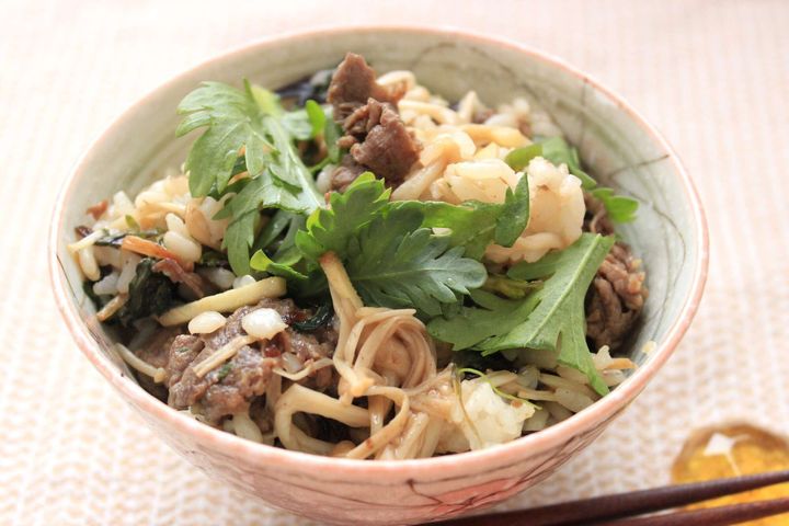 春菊と牛肉の混ぜごはん_画像.JPG