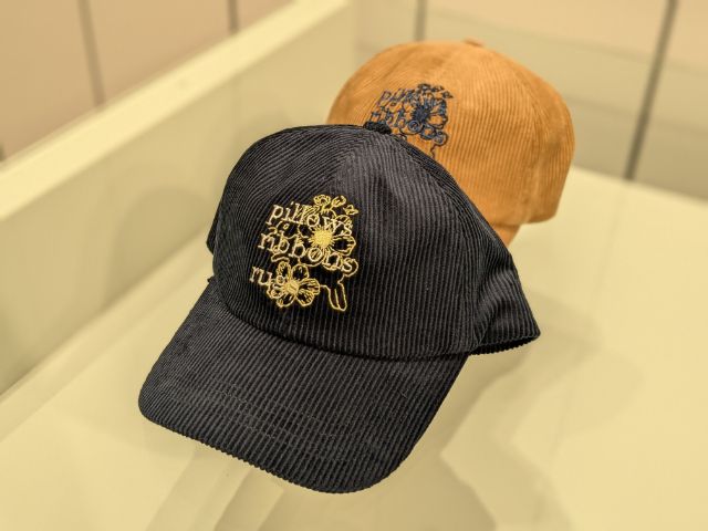 コーデュロイキャップ