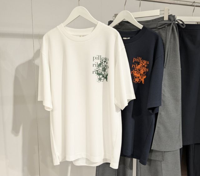 2枚のグラフィックT