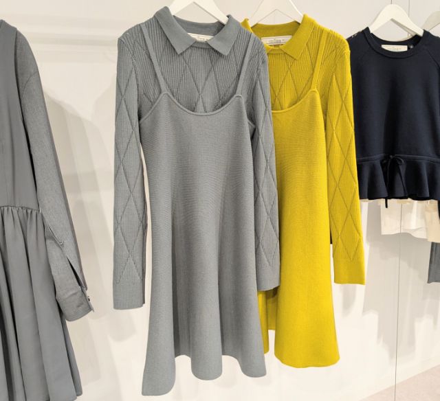 2枚の2ピースニットミニワンピース