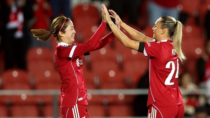 大怪我から復帰のなでしこDF、リヴァプール初ゴールは華麗なループ弾！“親友”長谷川唯も目がハートに