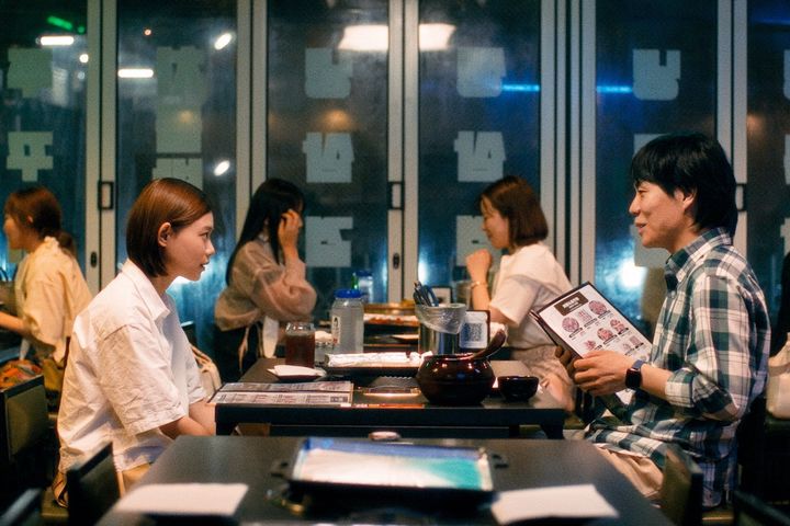 令和ロマンくるま、杉咲花のデート相手を熱演！ アドリブ満載の掛け合いに監督も驚嘆