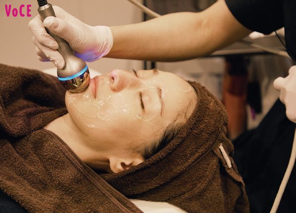 肌内部の水分分布を整える超音波LDMを照射