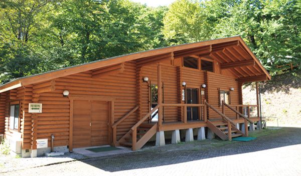 「スリーコインズが本気出した」車移動が超快適になる！車載用ファンが暑さ対策に大活躍！