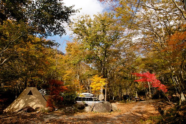 「スリーコインズが本気出した」車移動が超快適になる！車載用ファンが暑さ対策に大活躍！