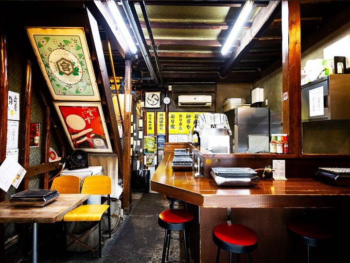 三軒茶屋『松阪 鶏焼き肉 ラヂオ食堂』の内観