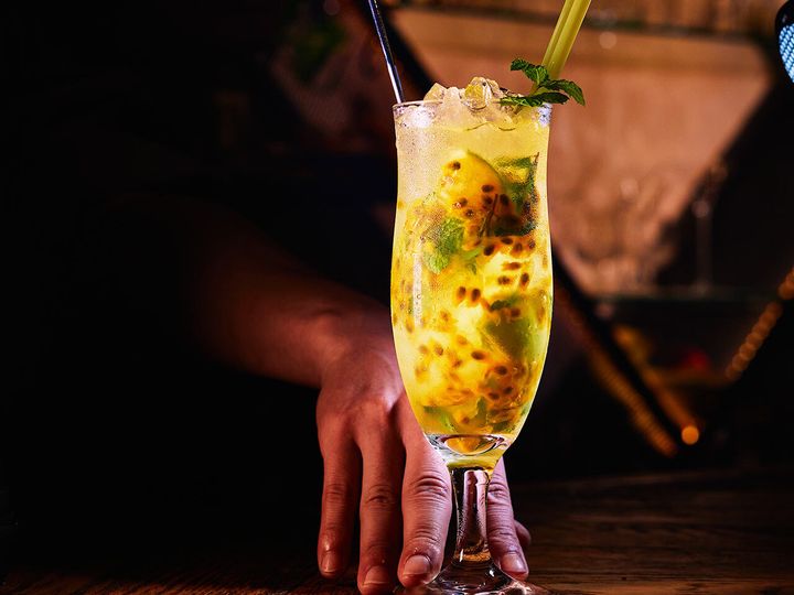 三軒茶屋『NOTOYA base』の「パッションフルーツモヒート」