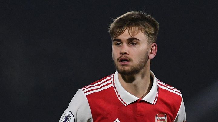 元プレミア名門所属の21歳選手、試合中の事故で死去…壁に激突して脳損傷か