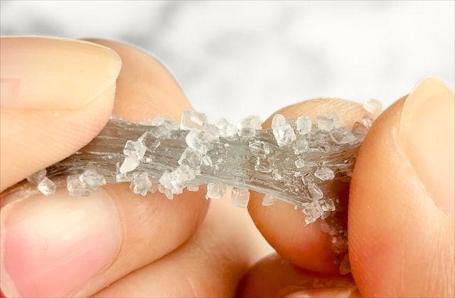 弾力がすごい！ なかなかちぎれません……