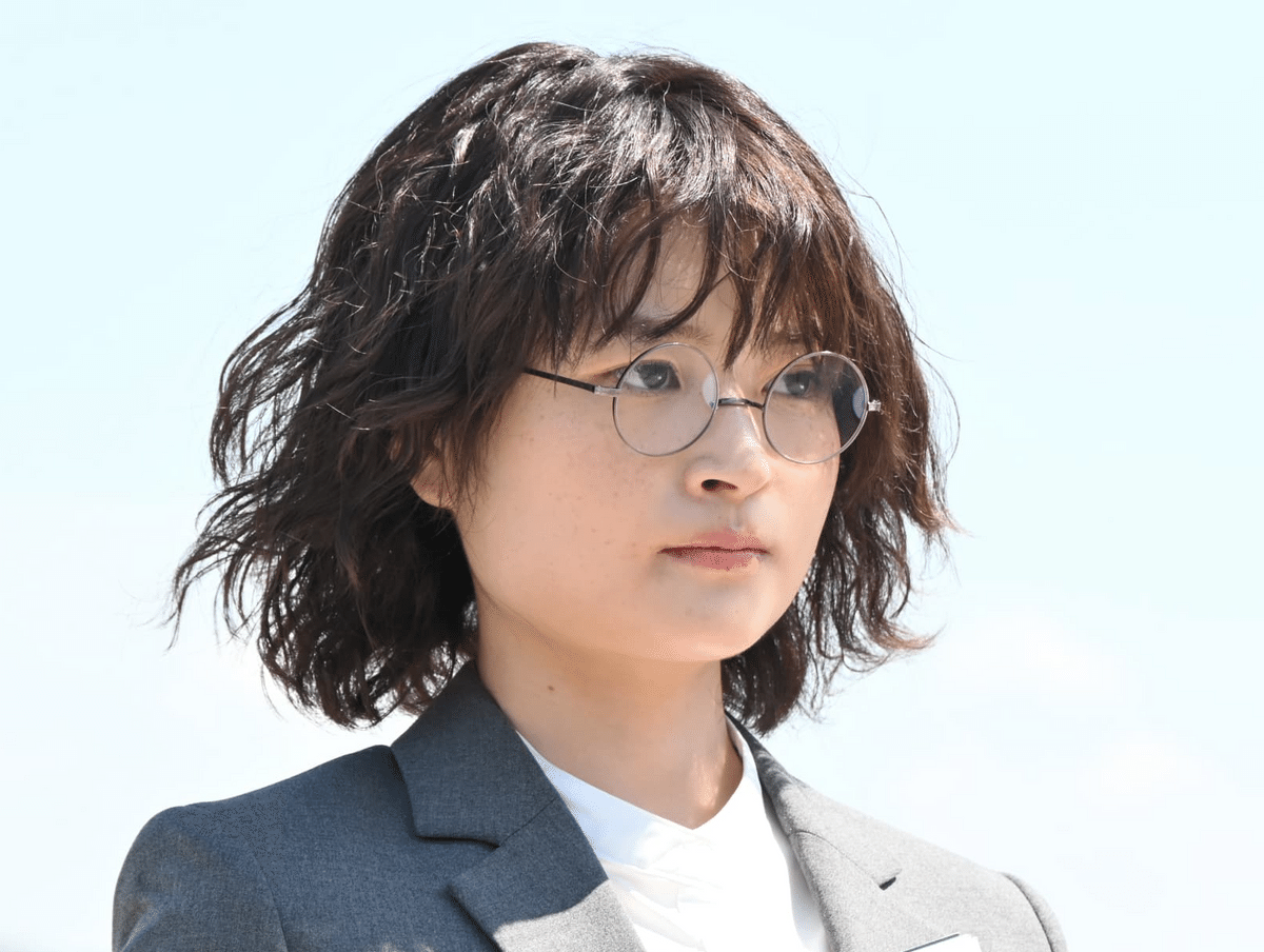 『Amazonプライム』CMで注目女優の“初主演ドラマ”初回放送で描かれた週刊誌のリアルな裏側【ドラマストリーム】 | TRILL【トリル】