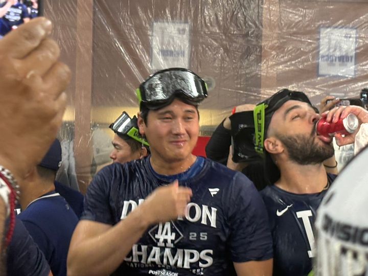 ドジャースには現在、大谷翔平選手・山本由伸投手・佐々木朗希投手の3人の日本人選手が在籍しており、余計に注目が集まっていたようです。