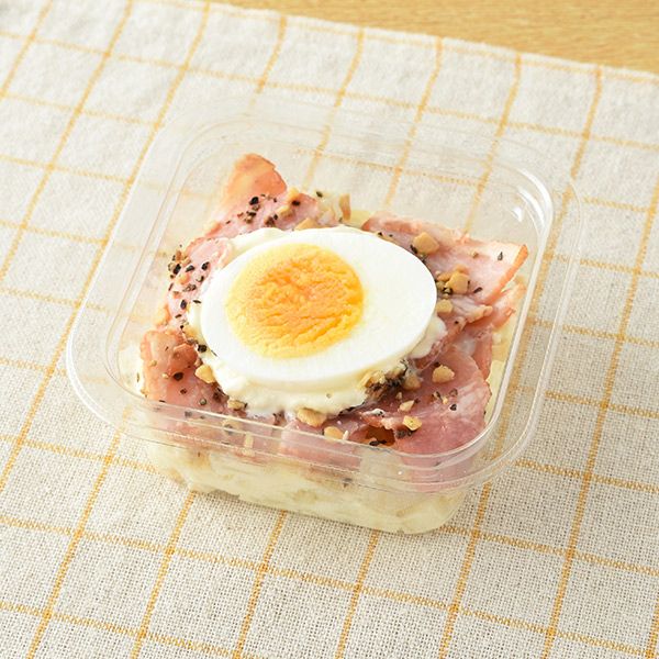 月見ガーリックベーコンポテサラ