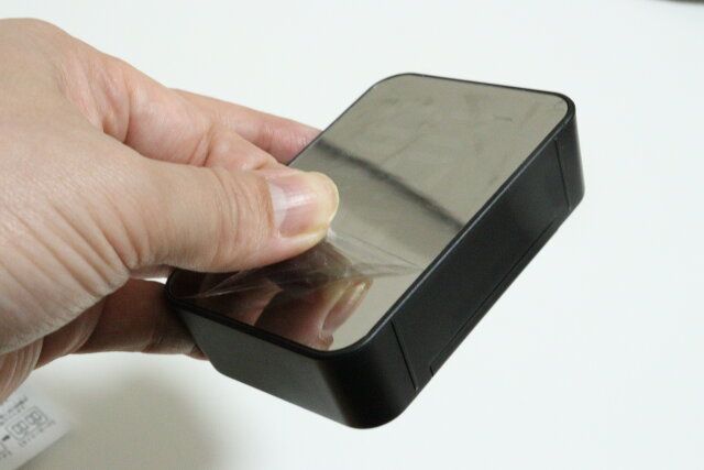 ダイソーのデジタル時計 ミラータイプの保護フィルム