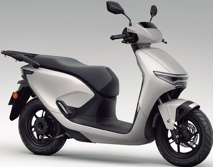 未来のバイクが遂に登場！Honda CUV e: