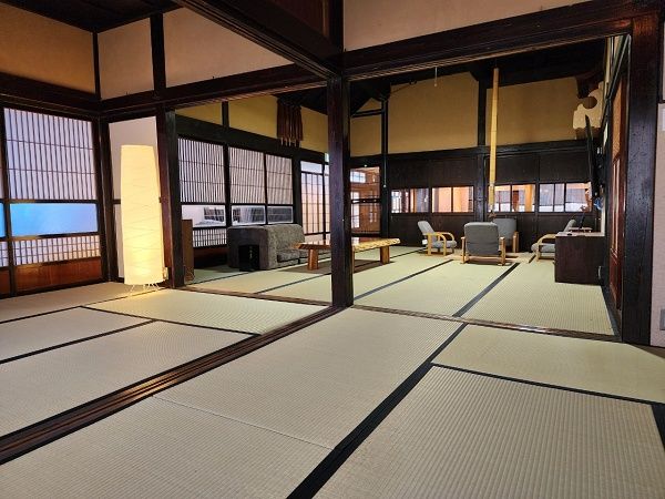 【山形県川西町】自然豊かな地域に佇むグランピングのできる古民家宿「いにしえの宿おへそ」オープン！