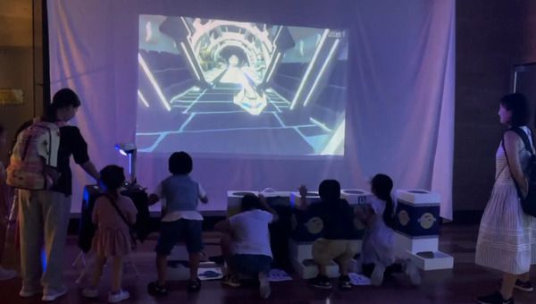 【北海道伊達市】きたゆざわ森のソラニワに、映像×⾳楽の体感型デジタルアトラクションが期間限定登場