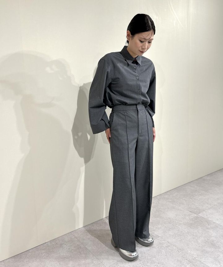 画像: 【ジーユー × ロク】2ピースシャツミニワンピースセット by rokh¥4,990、ラップパンツ by rokh +X¥4,990 ※一部店舗およびオンラインストアのみ販売、メリージェーンシューズ by rokh¥2,990 www.gu-global.com