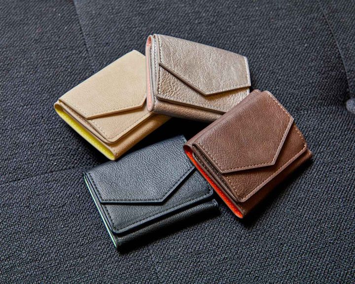 画像: ＜左手前から右回りに＞火のエレメント（ブラック × パステルグリーン）、風のエレメント（ベージュ × イエロー）、地のエレメント（シルバー × ライトピンク）、水のエレメント（ダークブラウン × オレンジ） それぞれ¥3,990