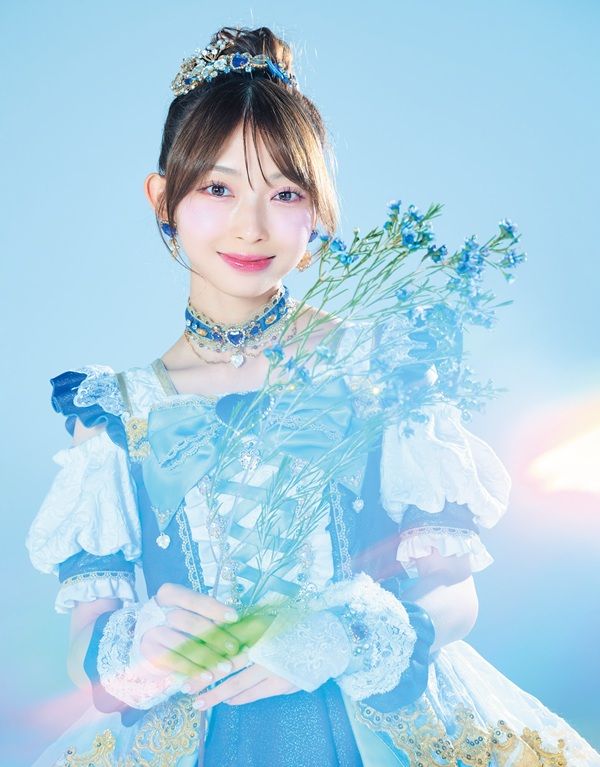 つじの・かなみ 1999年6月2日生まれ、埼玉県出身。